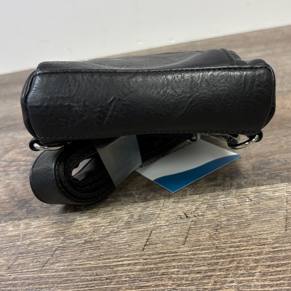 🖤 Inicat Black Vegan Leather Mini Backpack / Sling Crossbody Bag 🖤 - Picture 4 of 14